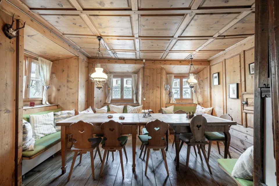 Casa engadinese con fascino originale nel cuore di Sent