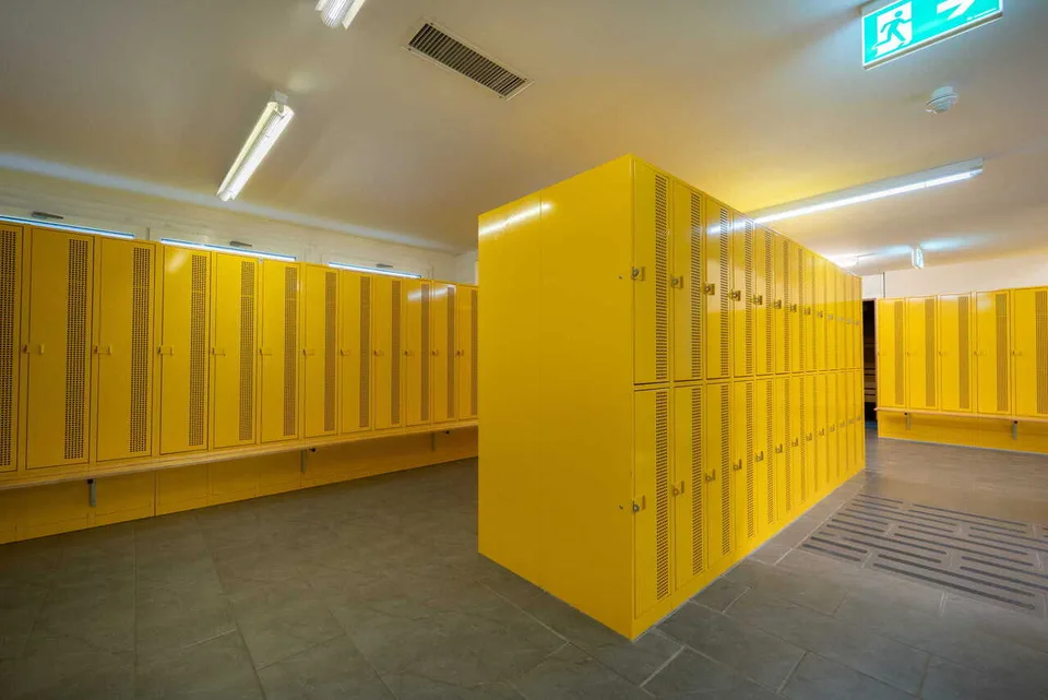 IMMEUBLE COMMERCIAL - FITNESS + APPARTEMENT - EN EXCLUSIVITÉ