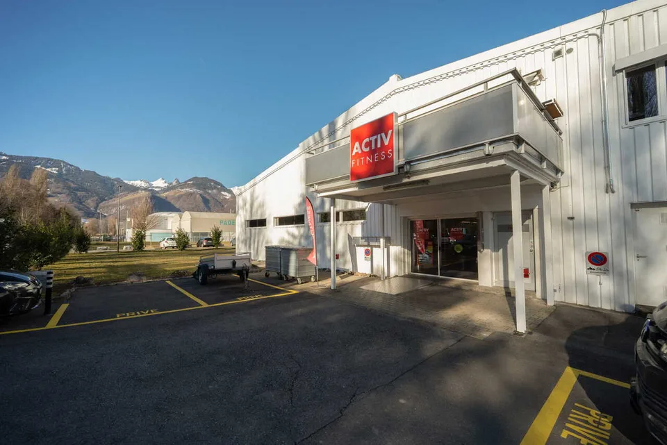 IMMEUBLE COMMERCIAL - FITNESS + APPARTEMENT - EN EXCLUSIVITÉ
