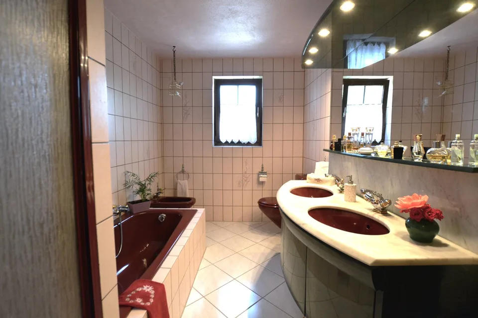 Proprietà familiare in stile provenzale a Porrentruy – foto 16 di 28