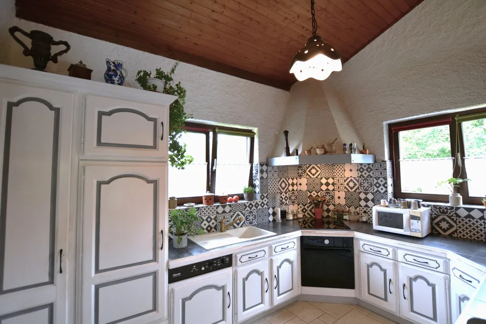 Proprietà familiare in stile provenzale a Porrentruy – foto 10 di 28