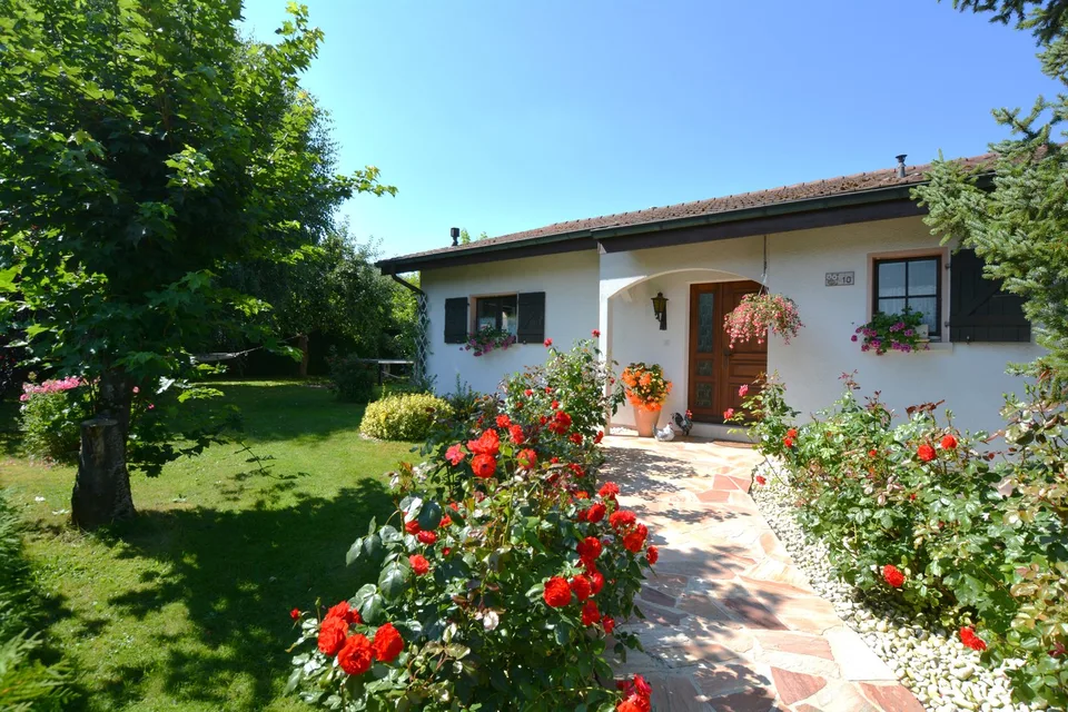Proprietà familiare in stile provenzale a Porrentruy – foto 21 di 28