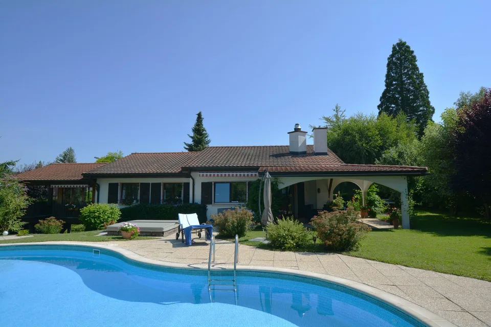 Propriété familiale de style provençal à Porrentruy