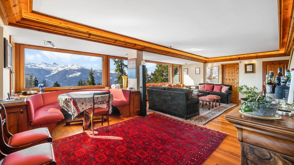 Chalet di prestigio con 10.5 stanze e vista panoramica - Crans-Montana