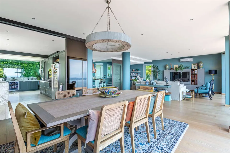Villa mit Pool und Panoramablick auf den Lago Maggiore – Foto 9 von 13