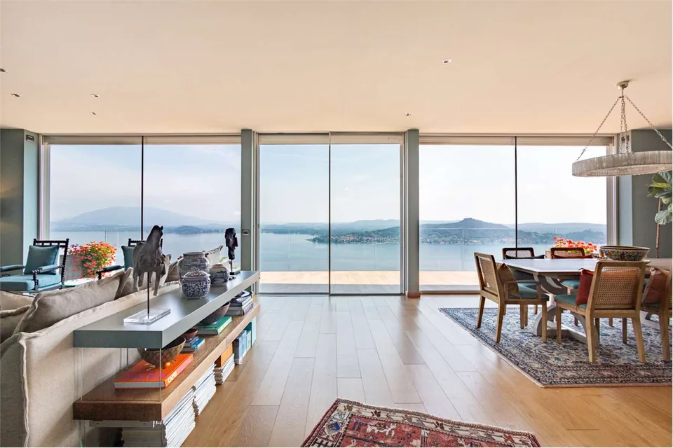 VILLA CON PISCINA VISTA PANORAMICA SUL LAGO MAGGIORE