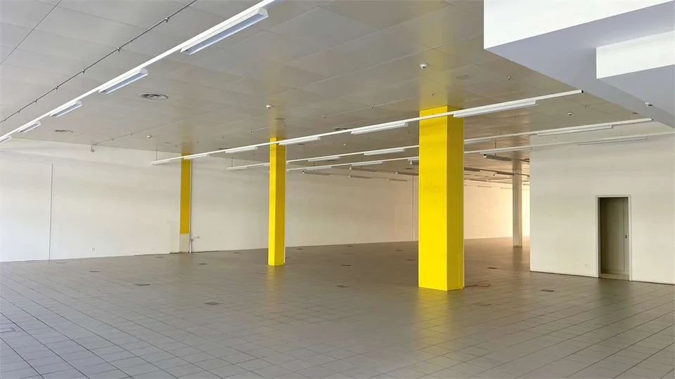 Mendrisio - Großer Gewerberaum - Rent to Buy