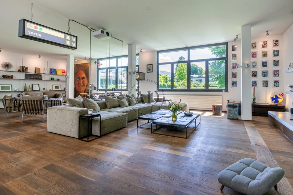 Selten zur Verkauf: Loft in der Nähe von Carouge