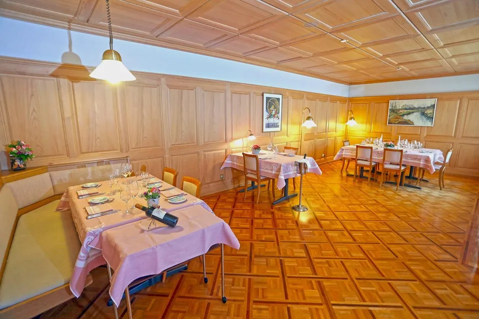 Maison d'habitation et de commerce avec de nombreuses possibilités
