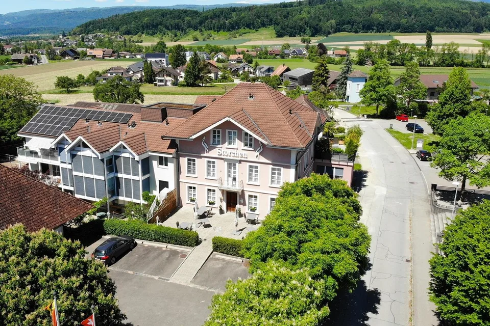 Maison d'habitation et de commerce avec de nombreuses possibilités