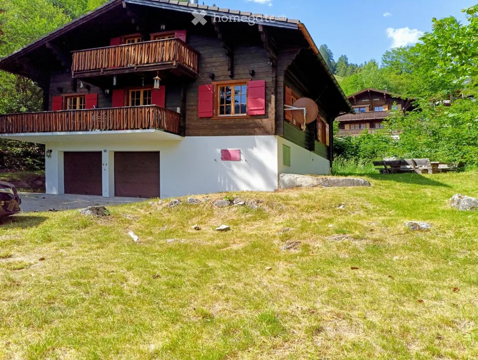 Chalet Sophia – Exklusives Chalet mit grosszügigem Umschwung in Blatten bei Naters