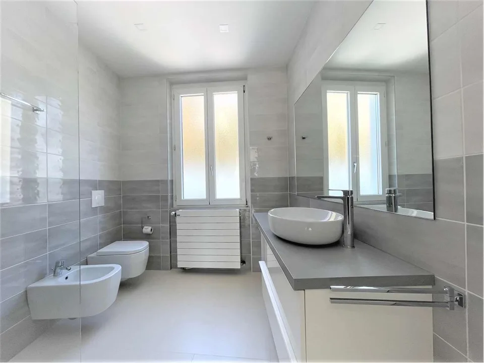 Villa à revenu avec vue sur le lac - investissement idéal à Minusio – photo 12 sur 13