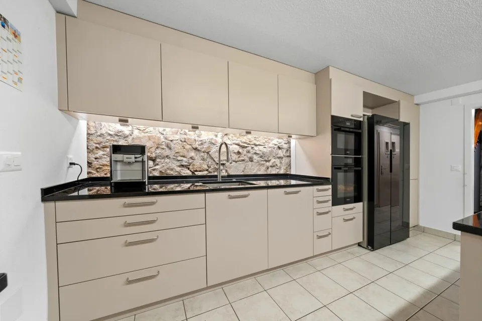 Vuoi costruire appartamenti? E allo stesso tempo vivere in una casa unifamiliare rinnovata e moderna? Allora sei proprio nel posto giusto! – foto 15 di 30