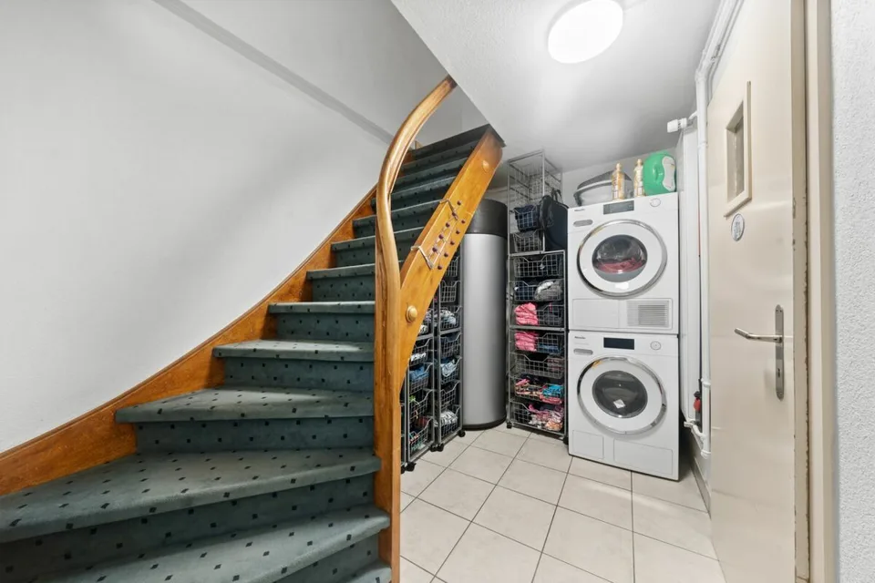 Vuoi costruire appartamenti? E allo stesso tempo vivere in una casa unifamiliare rinnovata e moderna? Allora sei proprio nel posto giusto! – foto 20 di 30