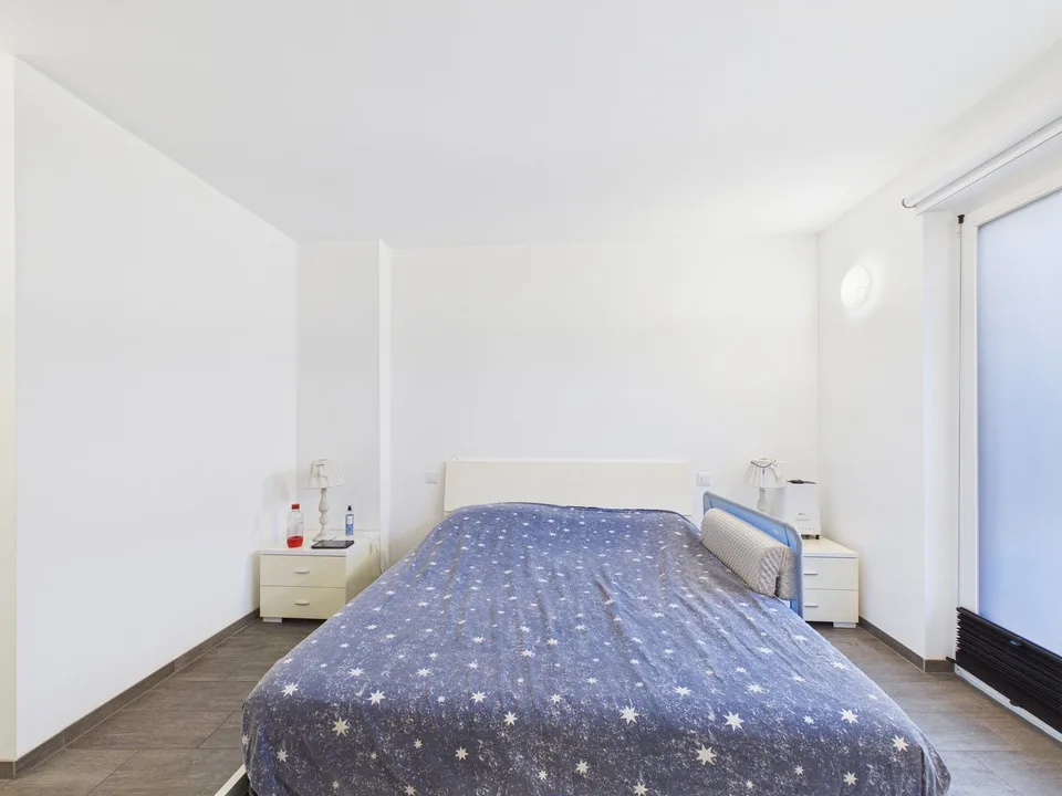 AMPIA CASA MODERNA CON TERRAZZA E UNITA' INDIPENDENTE – Foto 11 von 28