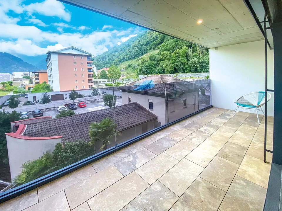 Modernes Einzimmerapartment mit Balkon in strategischer Lage in Locarno
