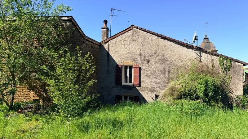 Bella casa a Villecloye con 3 camere da letto, fienile, laboratorio, garage e bello scenario