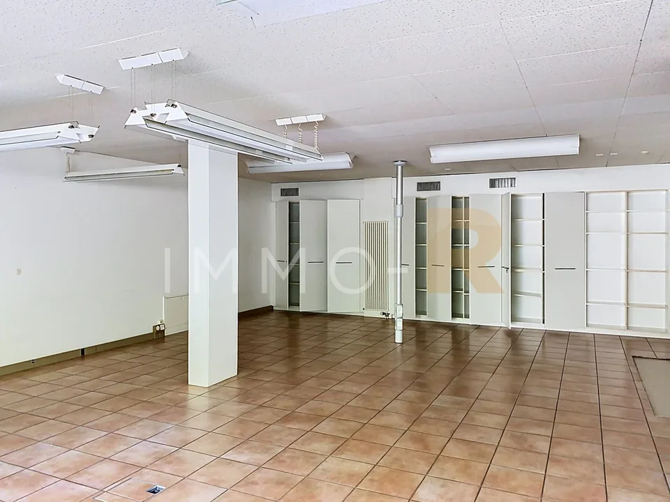 Mitten im Zentrum von Payerne Gewerberaum