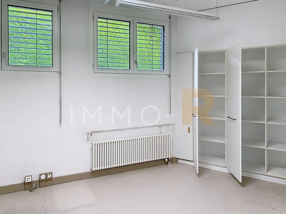 Mitten im Zentrum von Payerne Gewerberaum