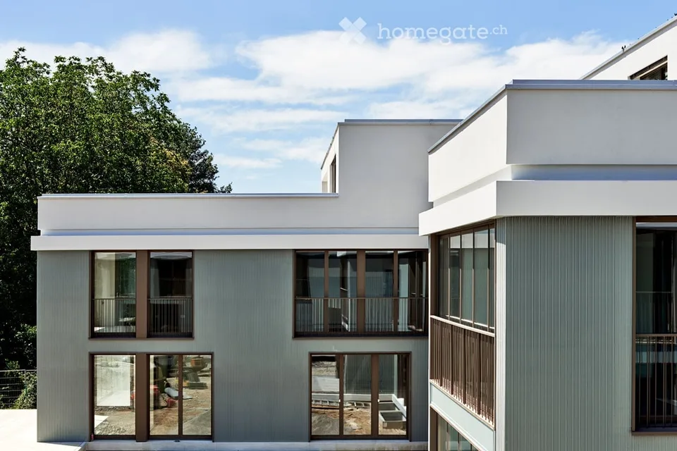 Exklusive Attikawohnung mit 240 m² Wohnfläche und grosser Terrasse in Bottmingen / Bruderholz