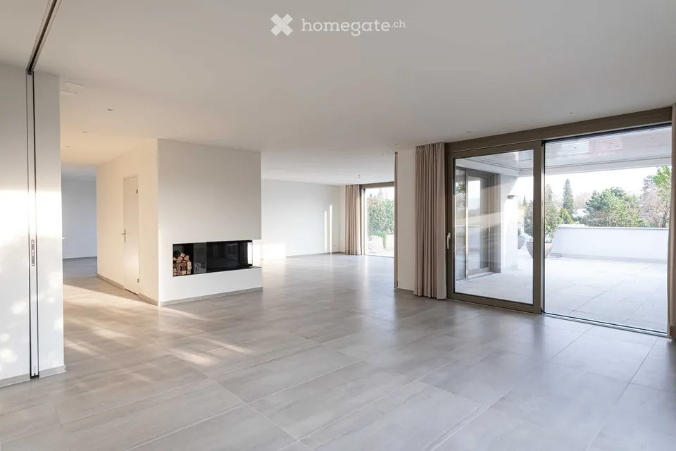 Exklusive Attikawohnung mit 240 m² Wohnfläche und grosser Terrasse in Bottmingen / Bruderholz
