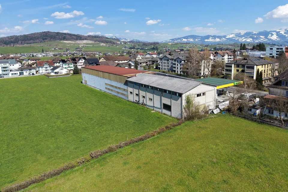 RESERVIERT  //  Bauland mit Potential – Nähe Bahnhof, am Grünen +  Weitsicht  //  RESERVIERT