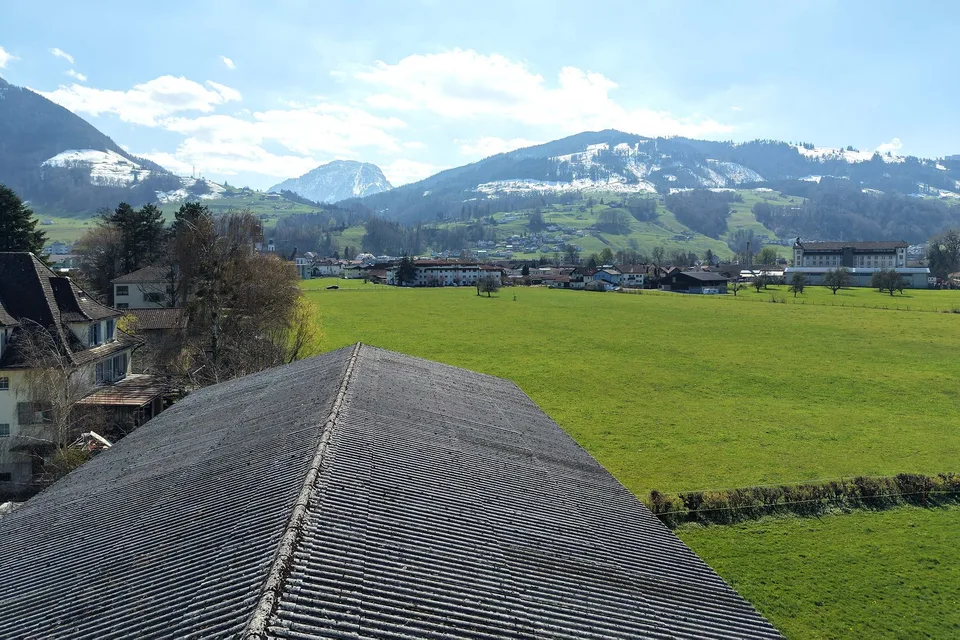 RESERVIERT  //  Bauland mit Potential – Nähe Bahnhof, am Grünen +  Weitsicht  //  RESERVIERT