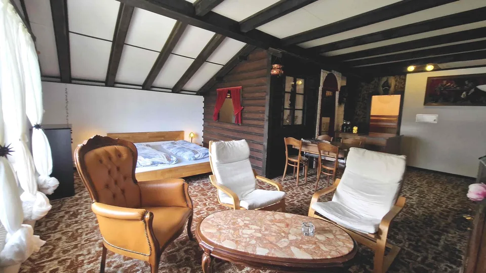 Charmante Dachwohnung in Eischoll