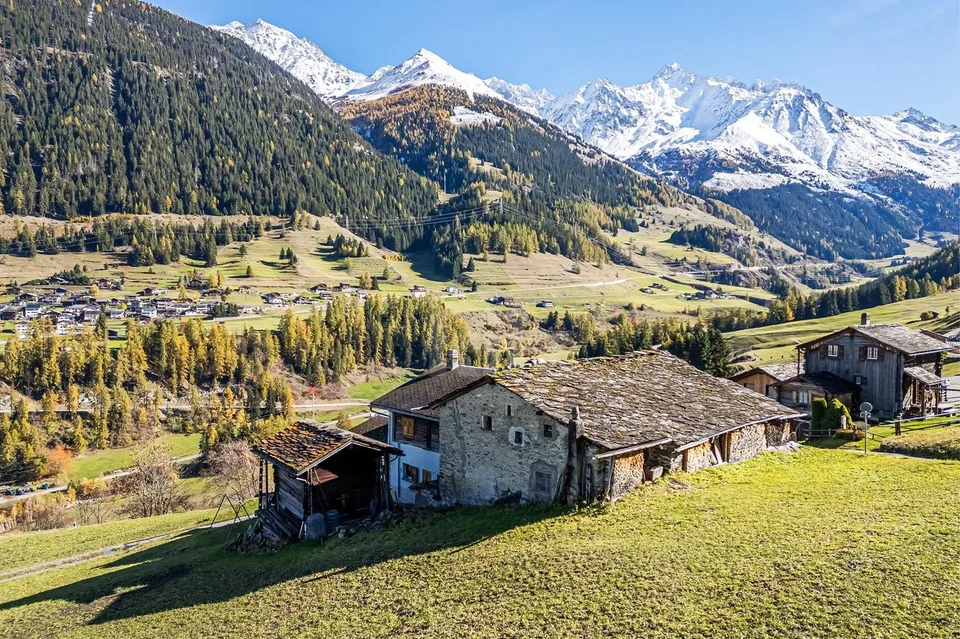 Einziehen und Renovieren! Authentisches Dorfhaus und Scheune – Foto 12 von 13