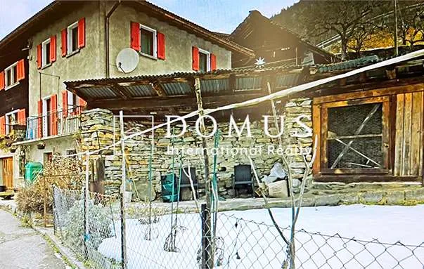 Casa di vacanza ristrutturata con giardino