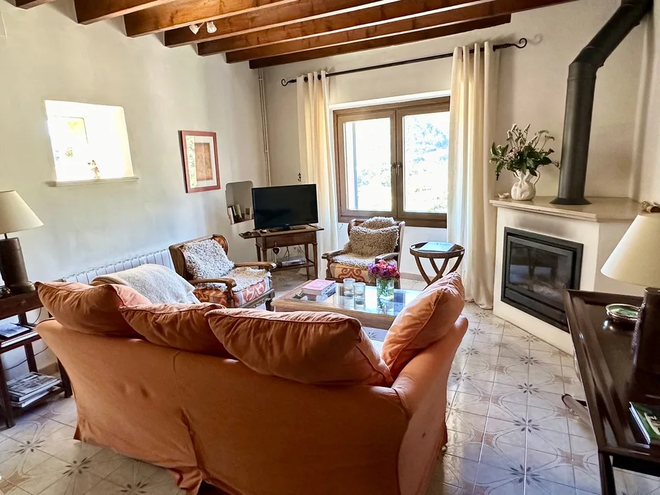 Bezauberndes Stadthaus in Bunyola mit traumhafter Aussicht! – Foto 13 von 30