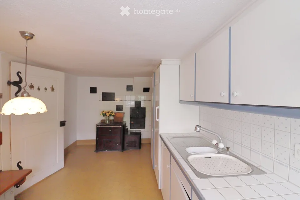 Casa a schiera affascinante con potenziale in una posizione assolutamente centrale a Rüschlikon in vendita