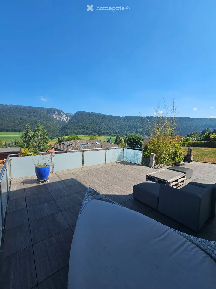 Prächtige Villa mit Panoramablick auf den Chasseral