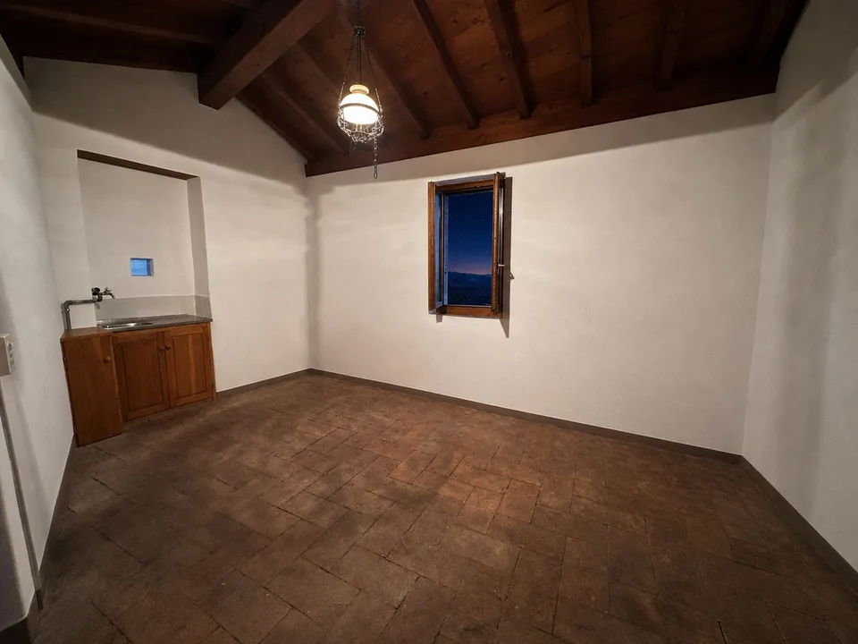 Authentischer Rückzugsort inmitten der Natur: Tessiner Keller in Mendrisio-Salorino