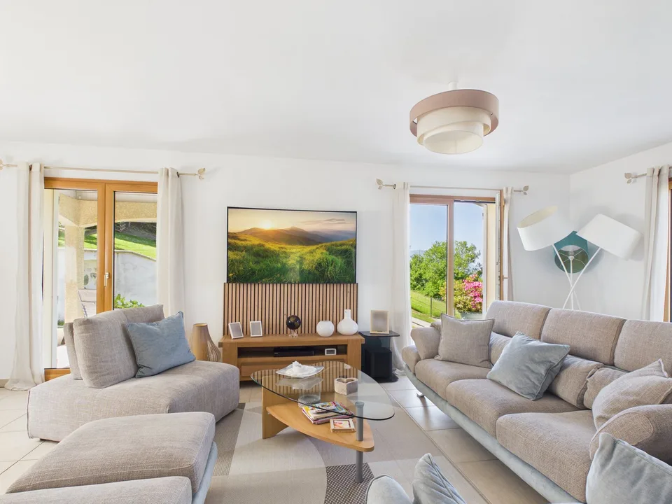 CRANVES-VERKAUF Villa mit Panoramablick – Foto 8 von 13