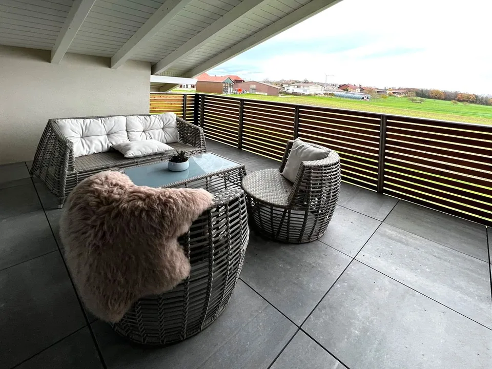 Prächtige 4.5-Zimmer-Wohnung mit Balkon in Vallon
