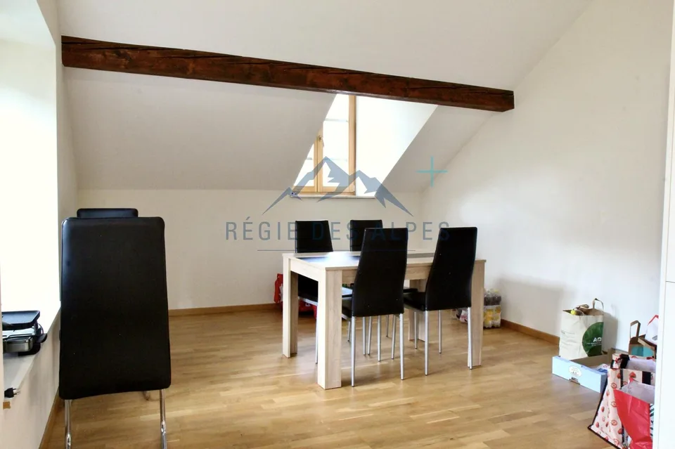 Superbo appartamento moderno in attico a Vallorbe (Lot 11)