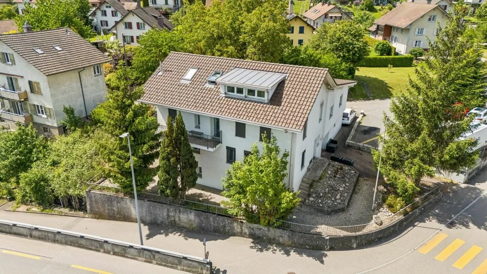 4-Familienhaus / Renditeobjekt