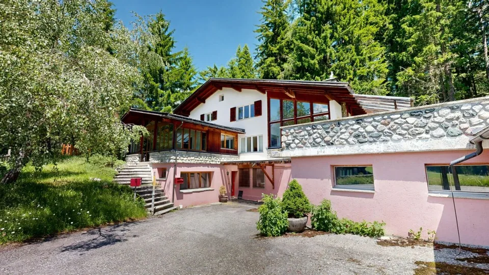 Naturnah: Familienhaus in Davos Laret
