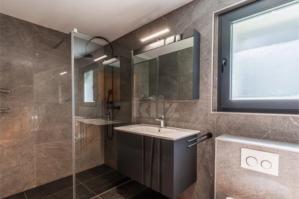 Schönes renoviertes Einfamilienhaus mit großem Garten – Foto 8 von 13