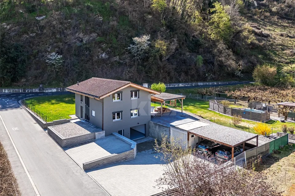 Schönes renoviertes Einfamilienhaus mit großem Garten – Foto 12 von 13