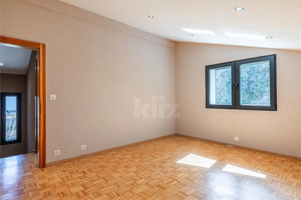 Schönes renoviertes Einfamilienhaus mit großem Garten – Foto 9 von 13