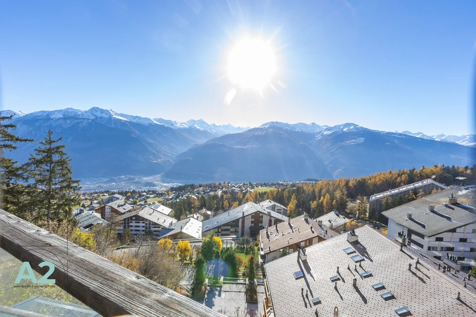 MAGNIFIQUE APPARTEMENT À L'ENTRÉE DE MONTANA AVEC VUE PANORAMIQUE