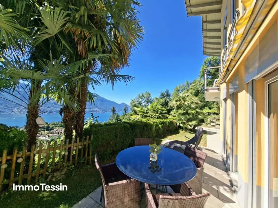Eine Oase der Ruhe über dem Lago Maggiore, exklusive Villa mit Pool und spektakulärer Seesicht
