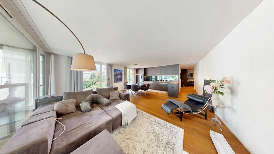 Appartamento smart home di lusso 3,5 locali con balcone in giardino invernale e stazione di ricarica elettrica a Ballwil
