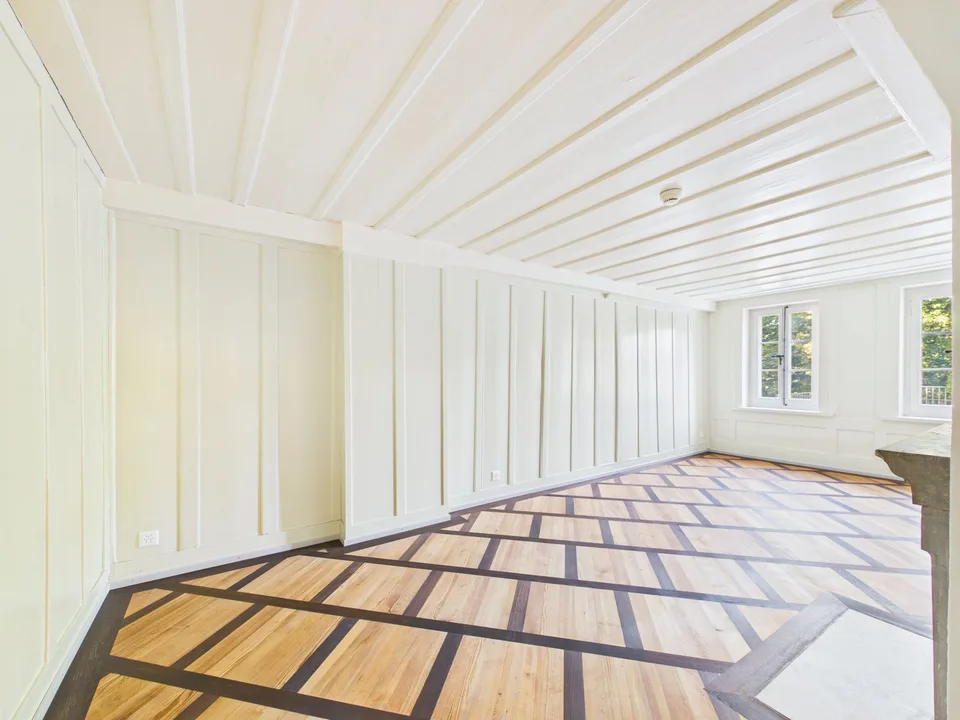 Charmante 4-Zimmer-Wohnung an der Postgasse in Bern – sofort verfügbar!