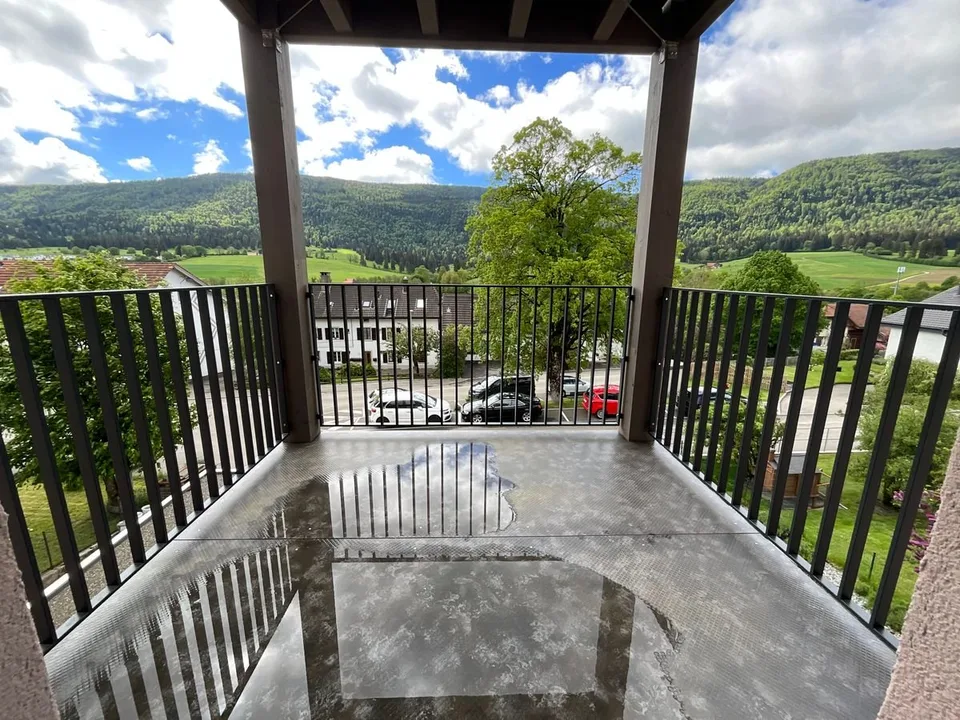 Bel appartement lumineux de 3 pièces avec balcon et vue dégagée