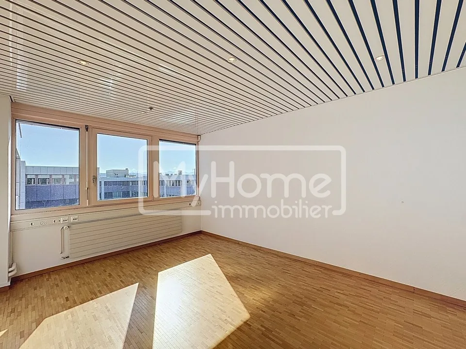 Local commercial de 104 m2 à louer