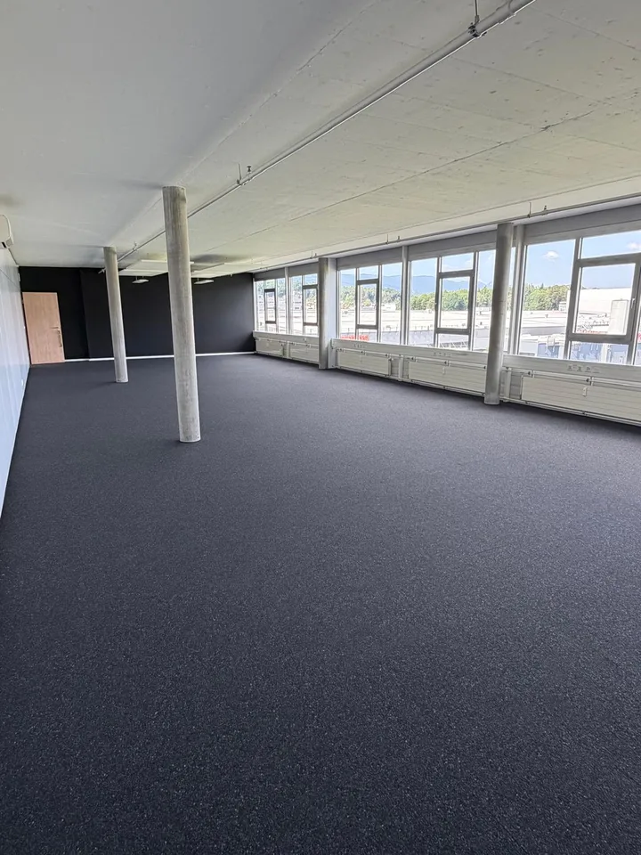 Gewerbefläche zu vermieten in Brügg BE – 155 m² mit optimaler Infrastruktur