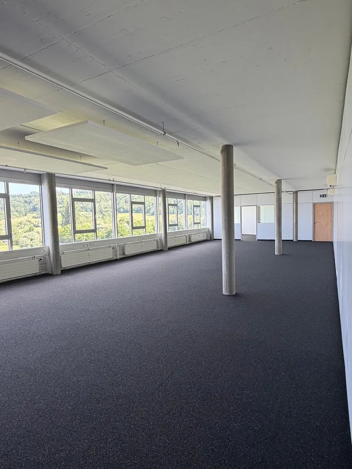 Gewerbefläche zu vermieten in Brügg BE – 155 m² mit optimaler Infrastruktur